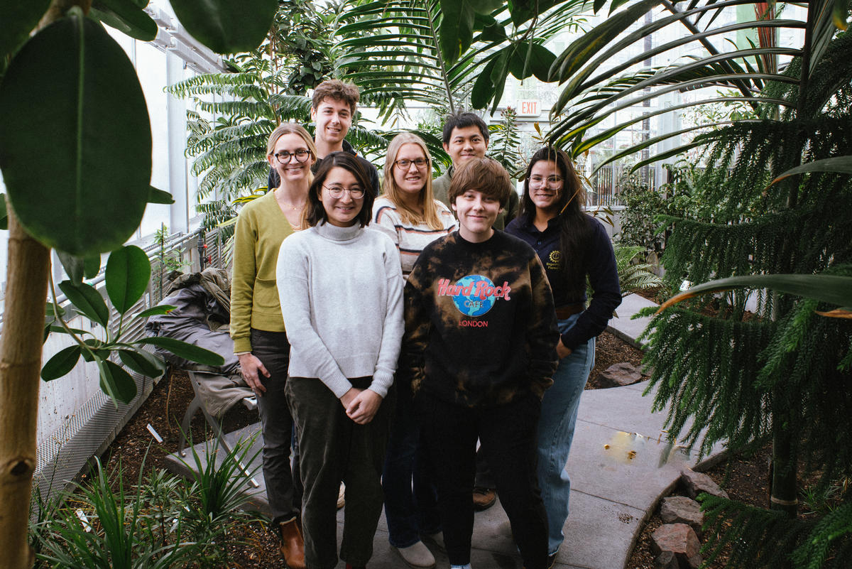 McCaghey lab group photo